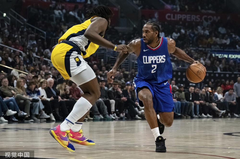 在硬地场地 在硬地场地